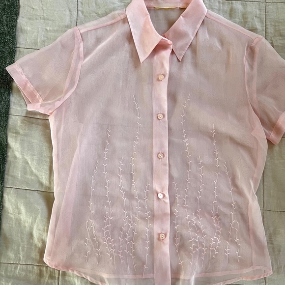 💝 Bubblegum Sheer Vintage Button Down 💝 - Picture 3 of 8